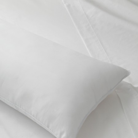 Almohada Microfibra con Tacto Pluma - HOTTELS by Vayoil